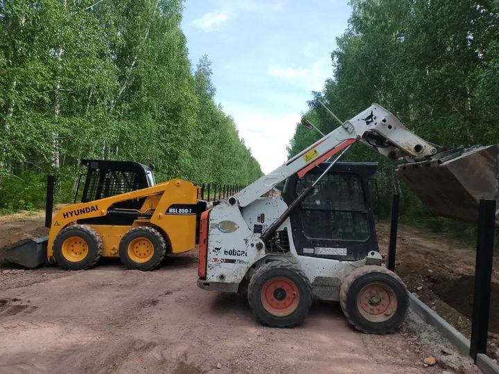 Подготовка участка под строительство мини-погрузчиком
